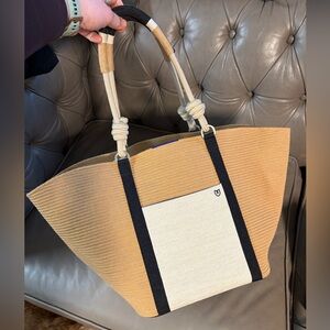 Rothy’s The Summer Tote Bag Caramel Beach Carry-All